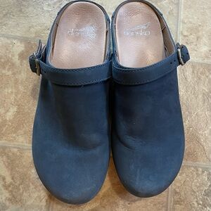 Dansko Berry Slip-On Mule Clogs for Women - Memory Foam and Arch Support size 37
